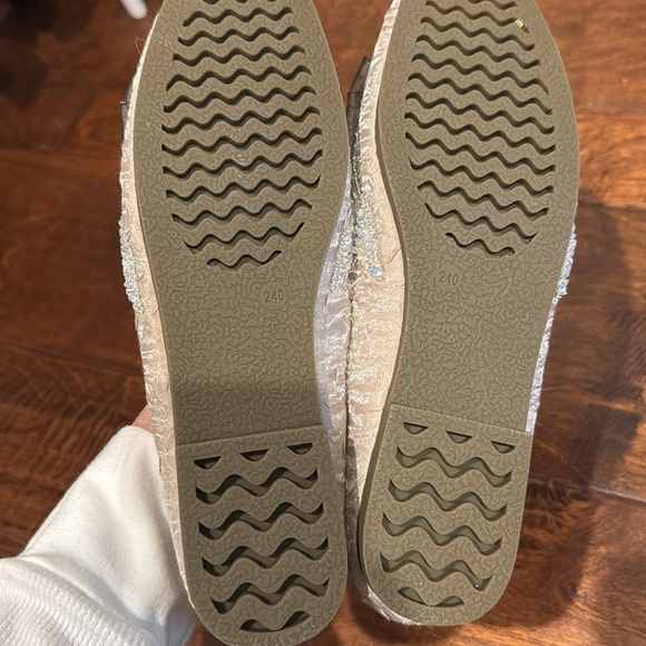 Sparkly bow flats - Picture 3 of 6